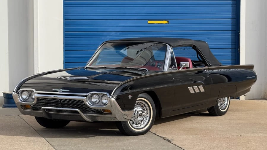 1963 Ford Thunderbird 3rd Gen - Image 11 of 25