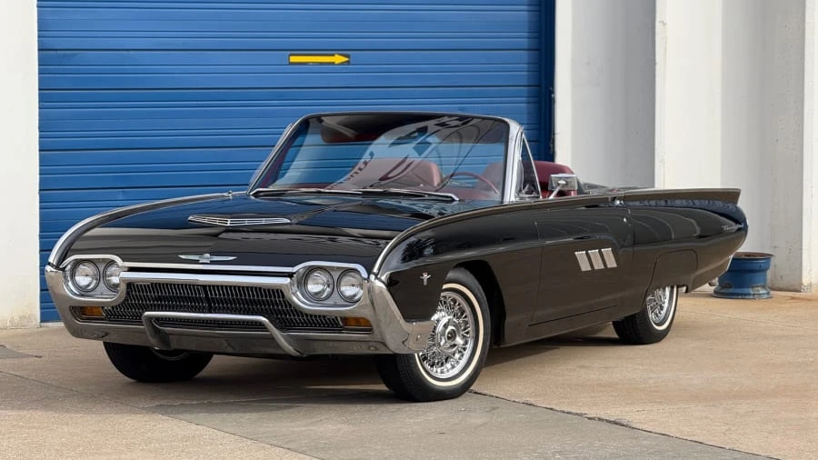 1963 Ford Thunderbird 3rd Gen - Image 9 of 25