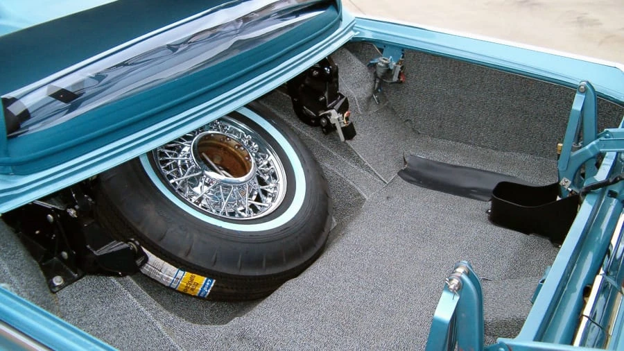 1963 Ford Thunderbird 3rd Gen - Image 3 of 5