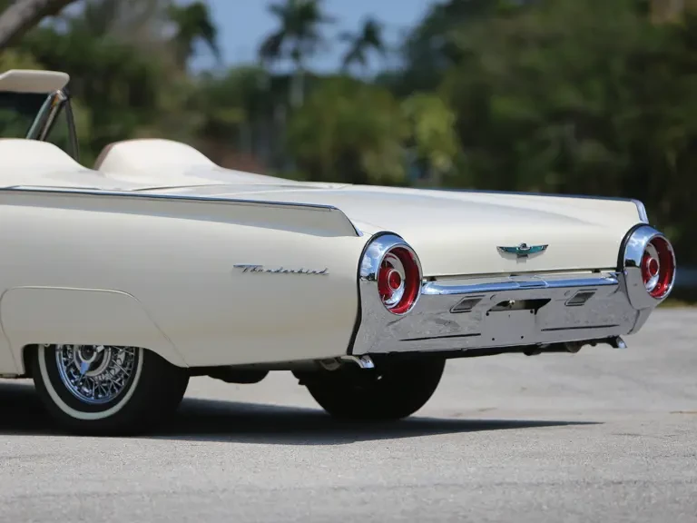 1963 Ford Thunderbird 3rd Gen - Image 22 of 27