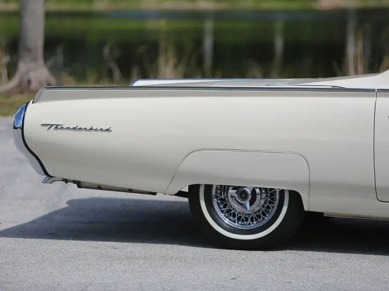 1963 Ford Thunderbird 3rd Gen - Image 9 of 27