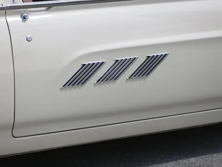 1963 Ford Thunderbird 3rd Gen - Image 12 of 27