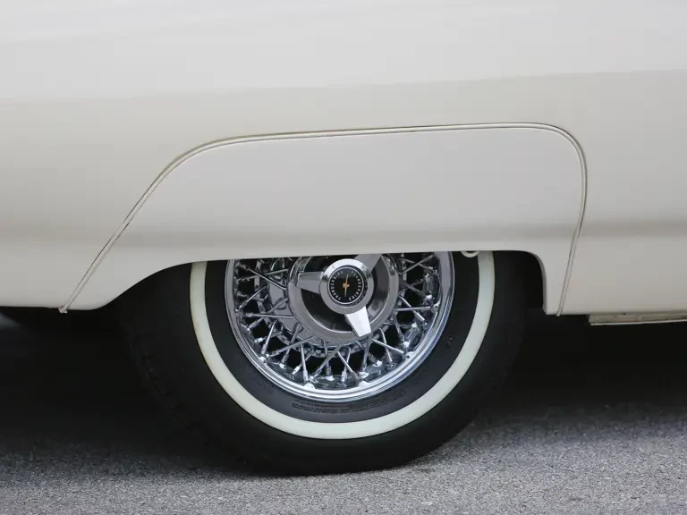 1963 Ford Thunderbird 3rd Gen - Image 24 of 27