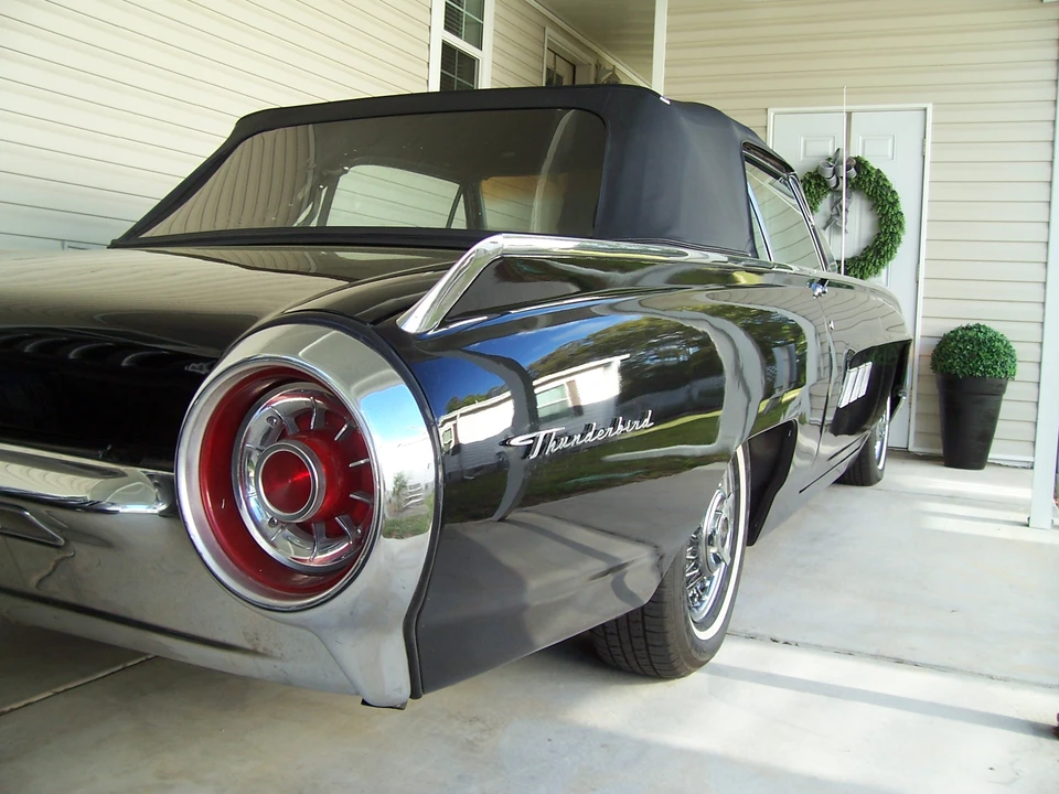 1963 Ford Thunderbird 3rd Gen - Image 10 of 31