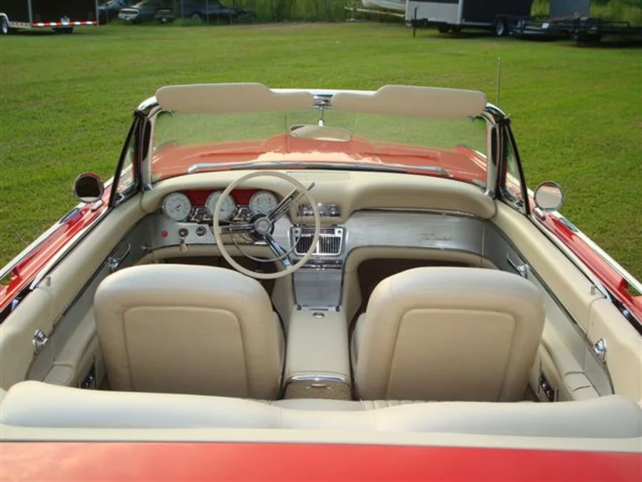 1963 Ford Thunderbird 3rd Gen - Image 4 of 9