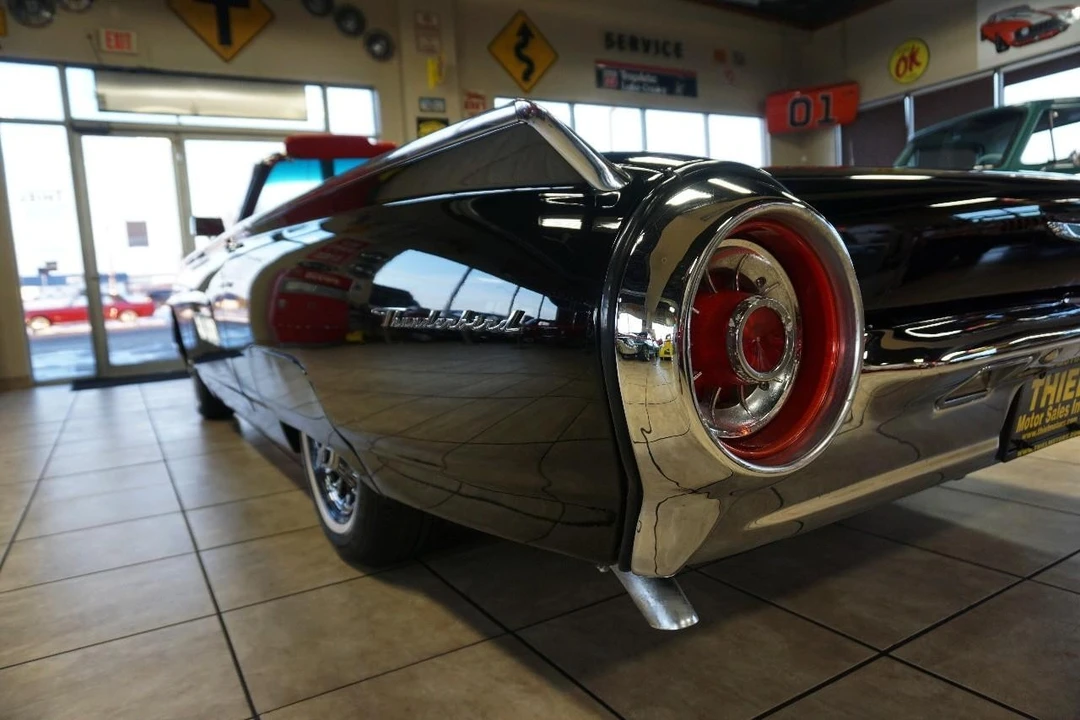 1963 Ford Thunderbird 3rd Gen - Image 16 of 21
