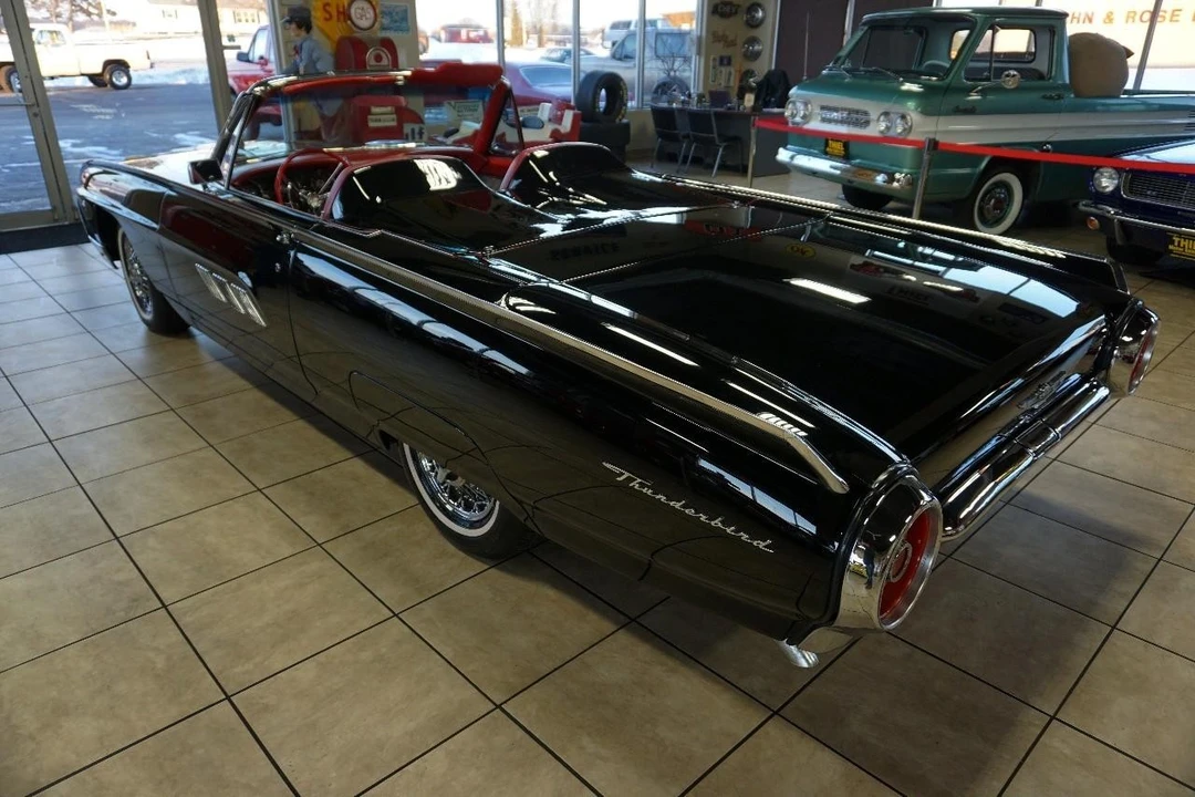 1963 Ford Thunderbird 3rd Gen - Image 4 of 21