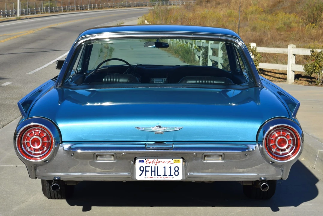 1963 Ford Thunderbird 3rd Gen - Image 20 of 31