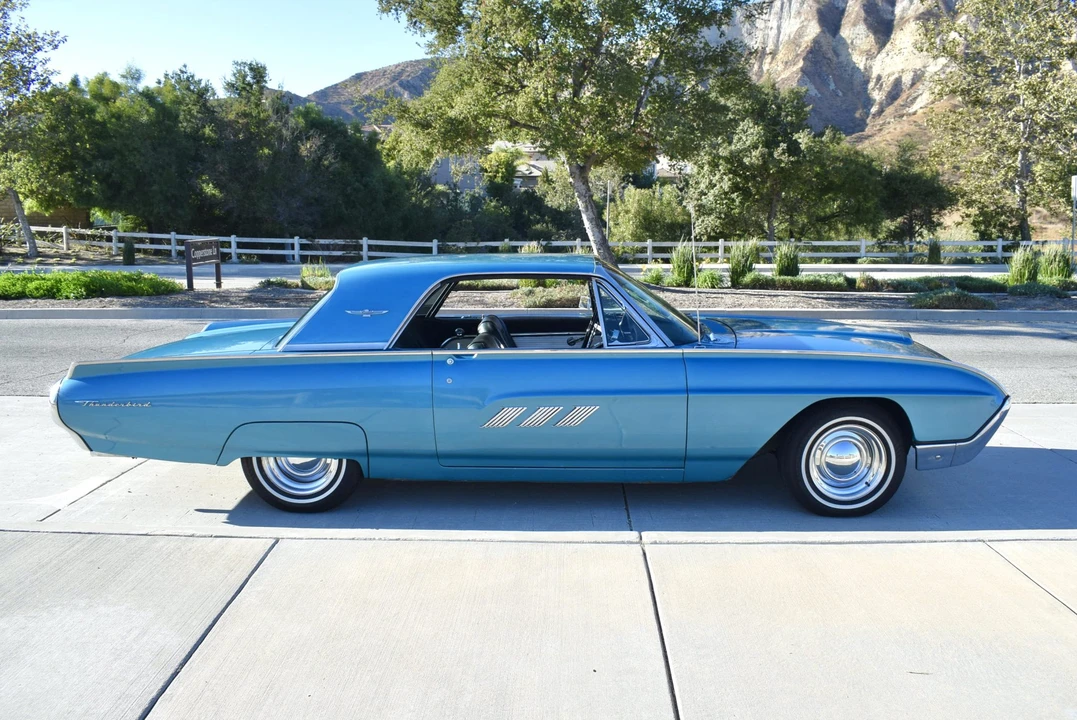1963 Ford Thunderbird 3rd Gen - Image 30 of 31