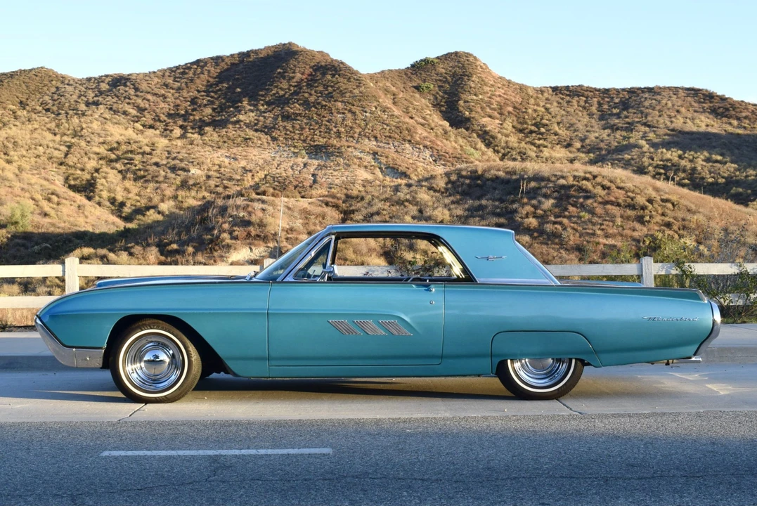 1963 Ford Thunderbird 3rd Gen - Image 13 of 31