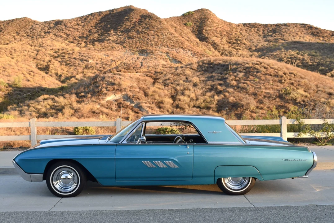1963 Ford Thunderbird 3rd Gen - Image 14 of 31