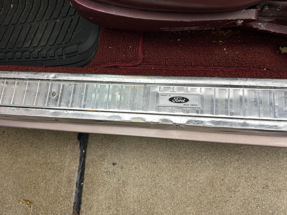 1963 Ford Thunderbird 3rd Gen - Image 28 of 31