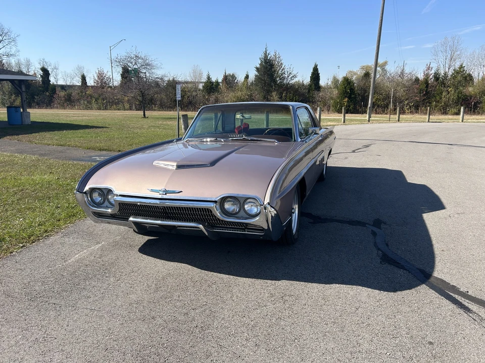 1963 Ford Thunderbird 3rd Gen - Image 2 of 31