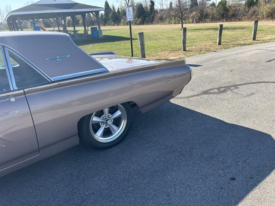 1963 Ford Thunderbird 3rd Gen - Image 11 of 31