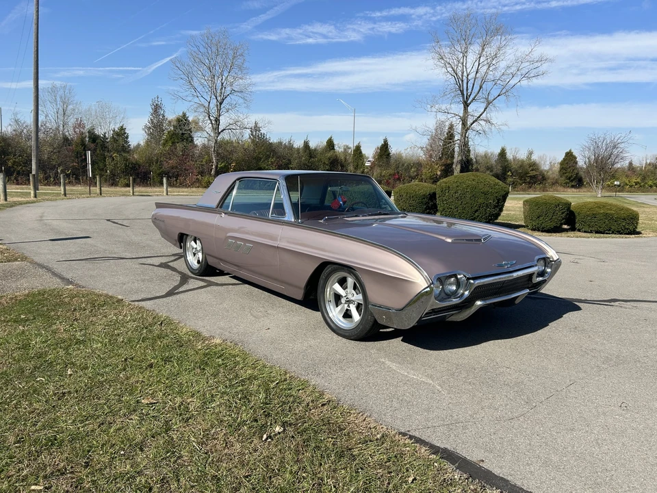 1963 Ford Thunderbird 3rd Gen - Image 5 of 31
