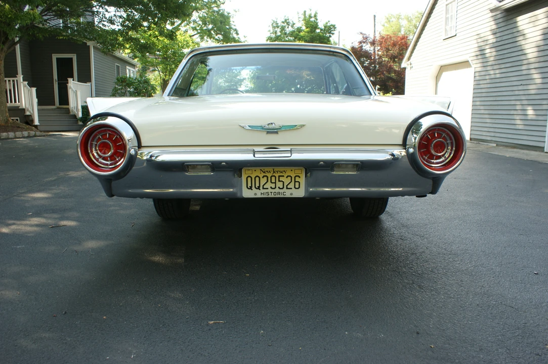 1963 Ford Thunderbird 3rd Gen - Image 22 of 31