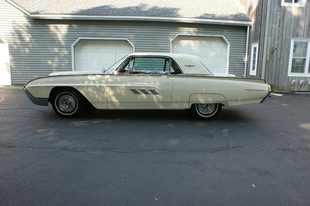1963 Ford Thunderbird 3rd Gen - Image 20 of 31