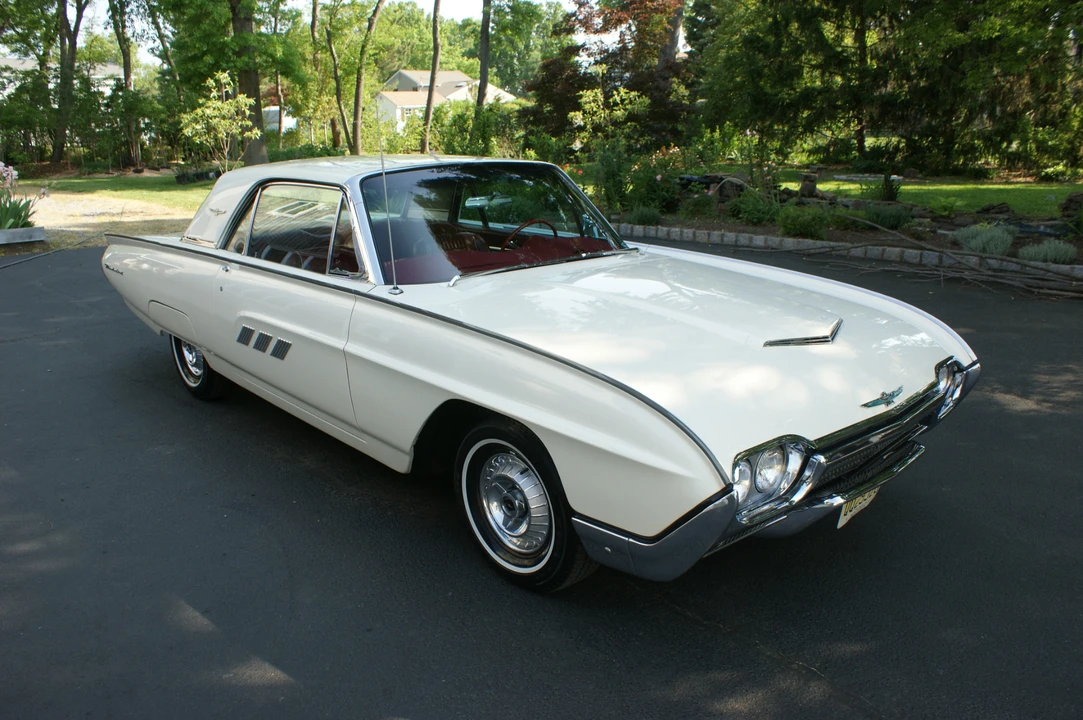 1963 Ford Thunderbird 3rd Gen - Image 12 of 31