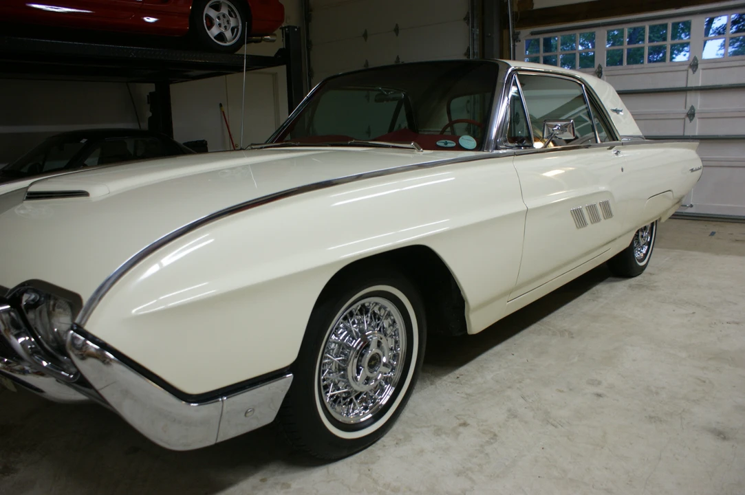 1963 Ford Thunderbird 3rd Gen - Image 7 of 31