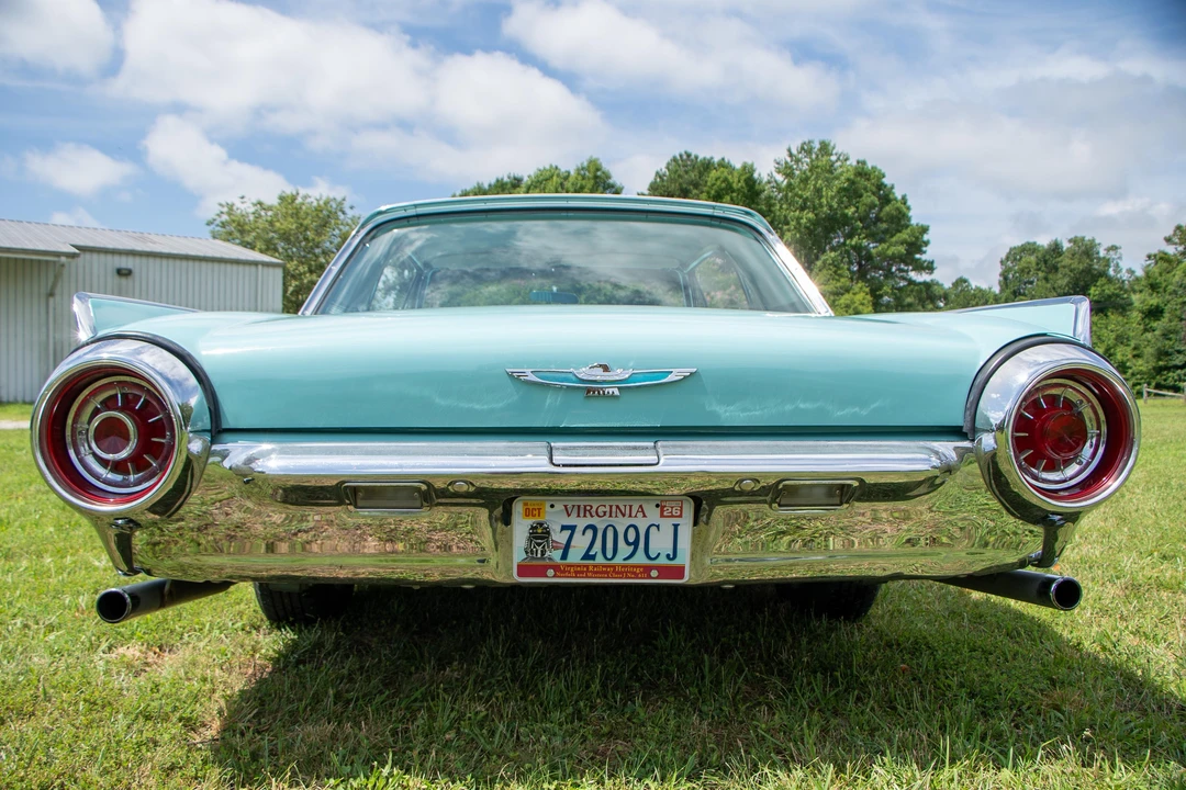 1963 Ford Thunderbird 3rd Gen - Image 11 of 31