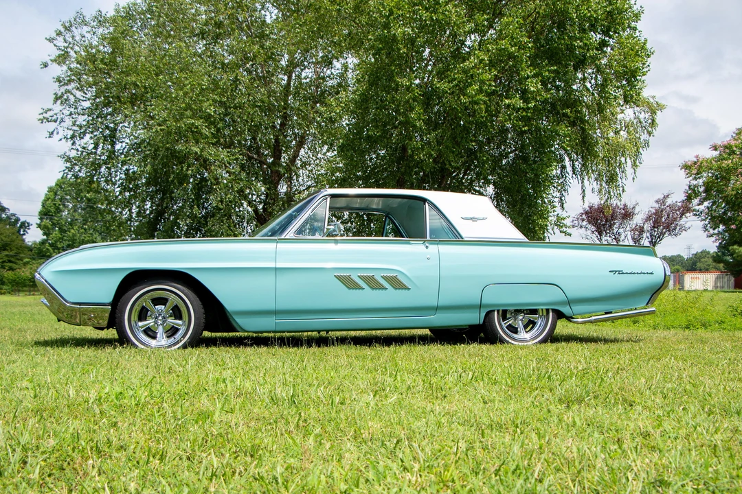 1963 Ford Thunderbird 3rd Gen - Image 8 of 31