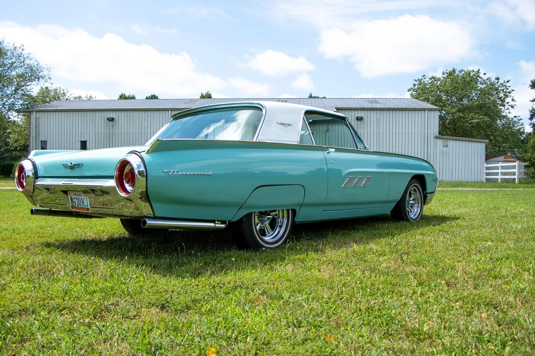 1963 Ford Thunderbird 3rd Gen - Image 14 of 31