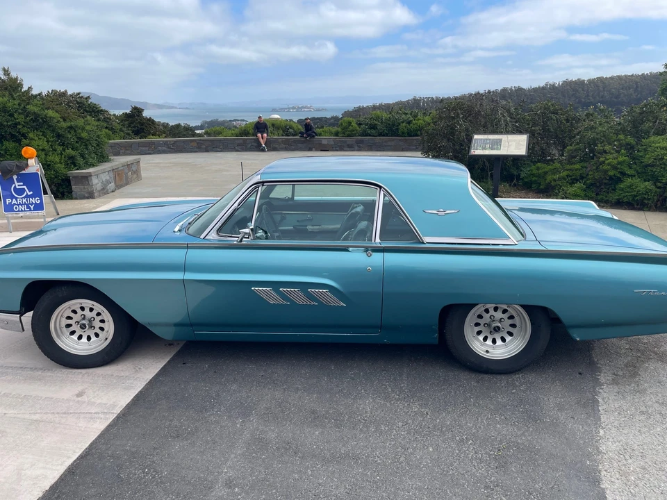 1963 Ford Thunderbird 3rd Gen - Image 9 of 31