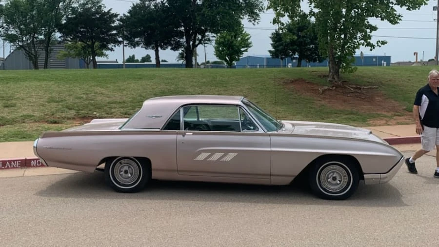 1963 Ford Thunderbird 3rd Gen - Image 5 of 14