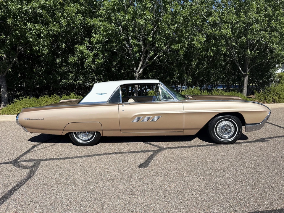 1963 Ford Thunderbird 3rd Gen - Image 13 of 31