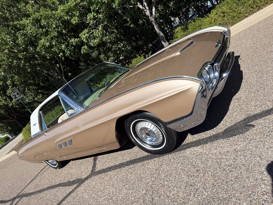 1963 Ford Thunderbird 3rd Gen - Image 12 of 31