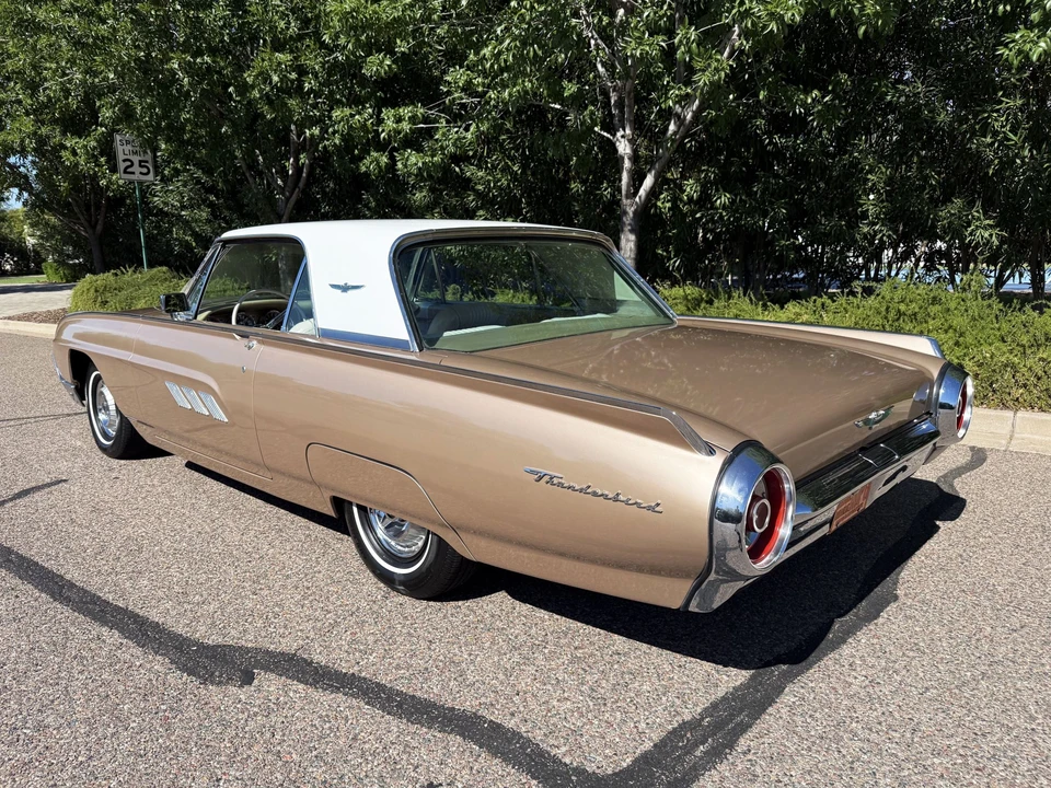 1963 Ford Thunderbird 3rd Gen - Image 21 of 31