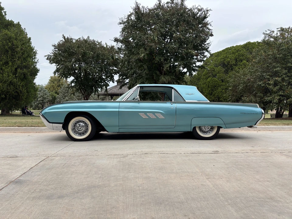 1963 Ford Thunderbird 2nd Gen - Image 11 of 31
