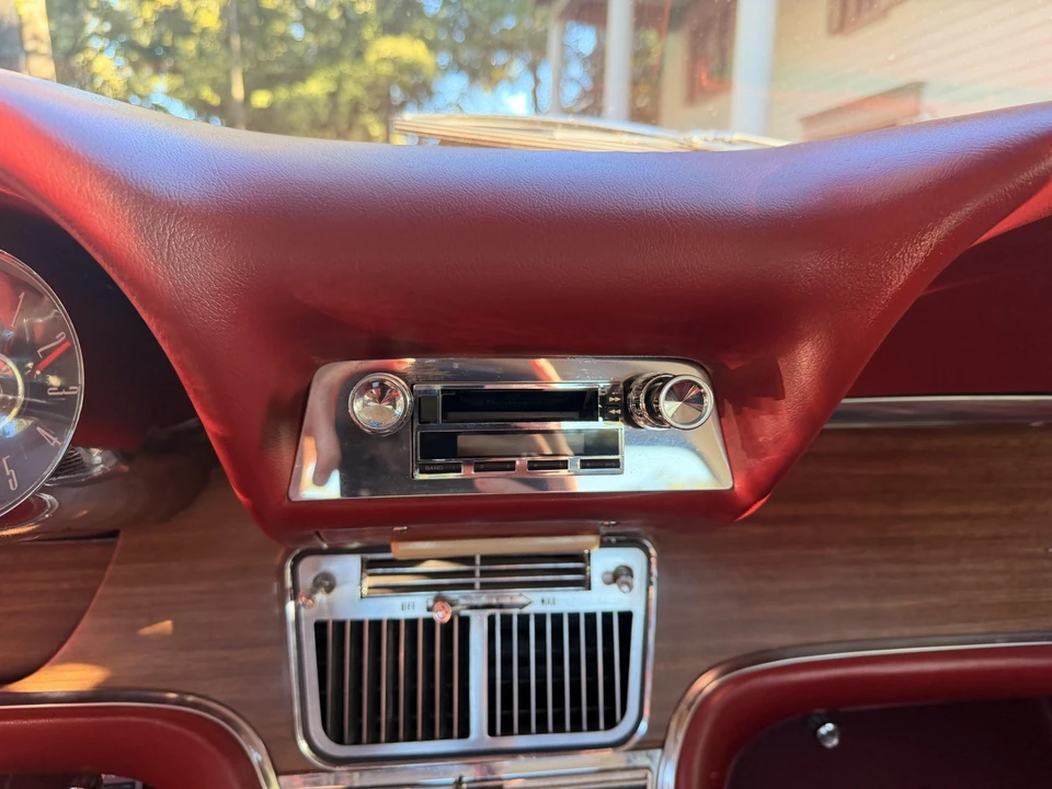 1963 Ford Thunderbird 3rd Gen - Image 25 of 31