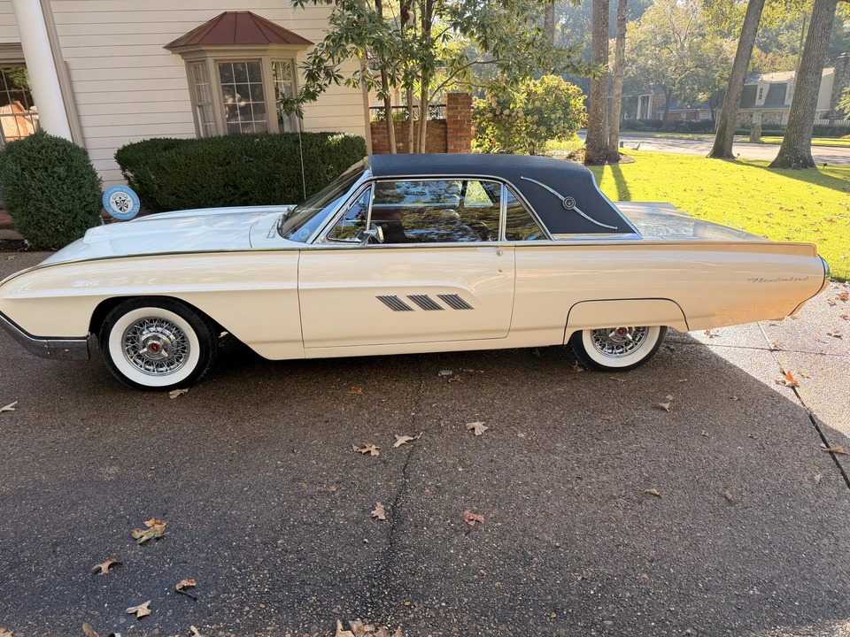 1963 Ford Thunderbird 3rd Gen - Image 6 of 31