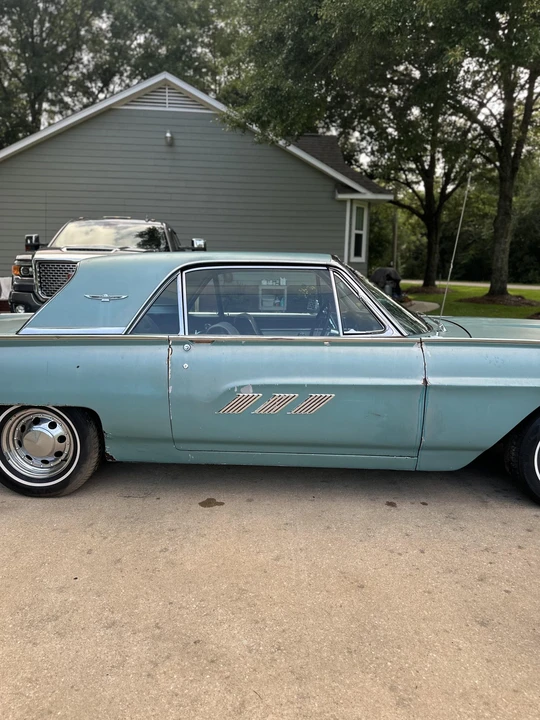 1963 Ford Thunderbird 3rd Gen - Image 28 of 31
