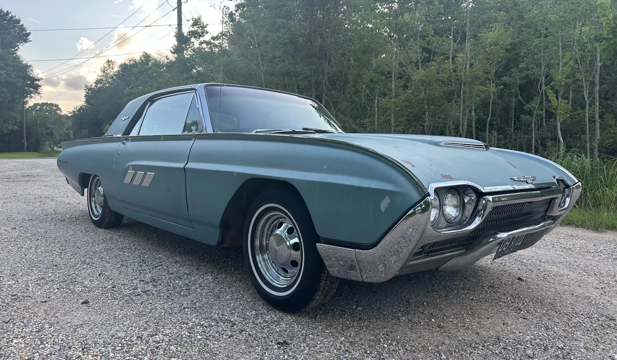 1963 Ford Thunderbird 3rd Gen - Image 13 of 31