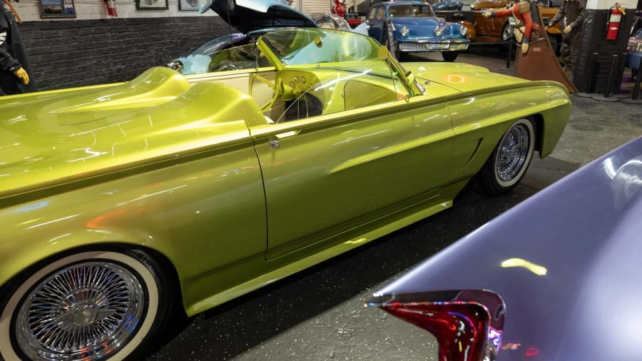 1963 Ford Thunderbird 3rd Gen - Image 2 of 24