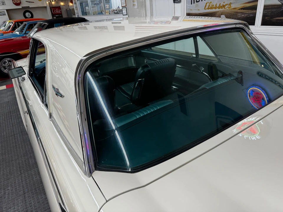 1963 Ford Thunderbird 3rd Gen - Image 20 of 21