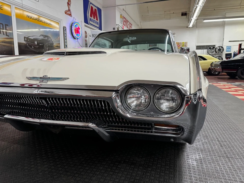 1963 Ford Thunderbird 3rd Gen - Image 15 of 21