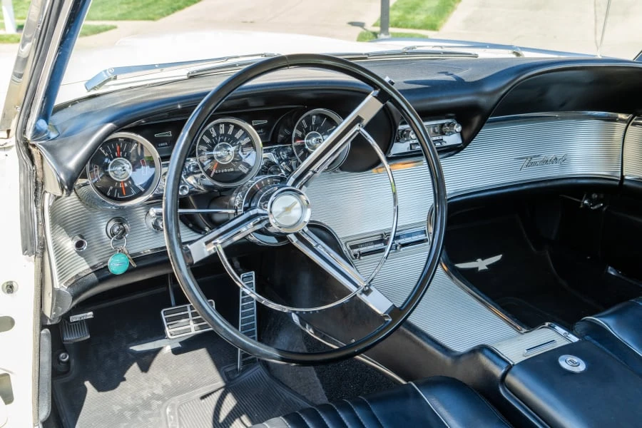 1963 Ford Thunderbird 3rd Gen - Image 17 of 31