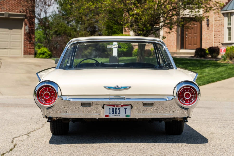 1963 Ford Thunderbird 3rd Gen - Image 5 of 31