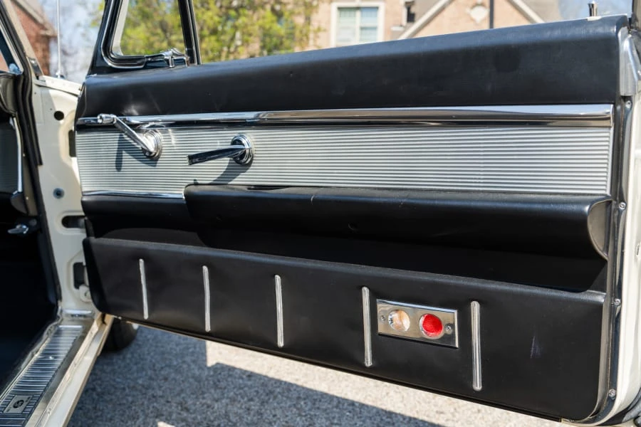 1963 Ford Thunderbird 3rd Gen - Image 29 of 31