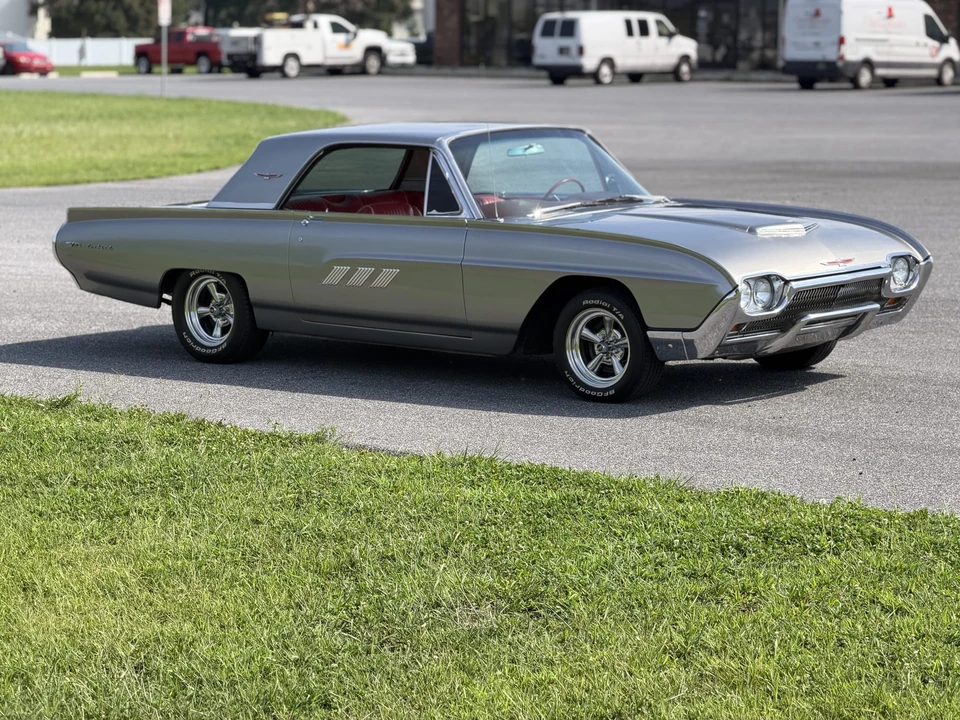 1963 Ford Thunderbird 3rd Gen - Image 12 of 31