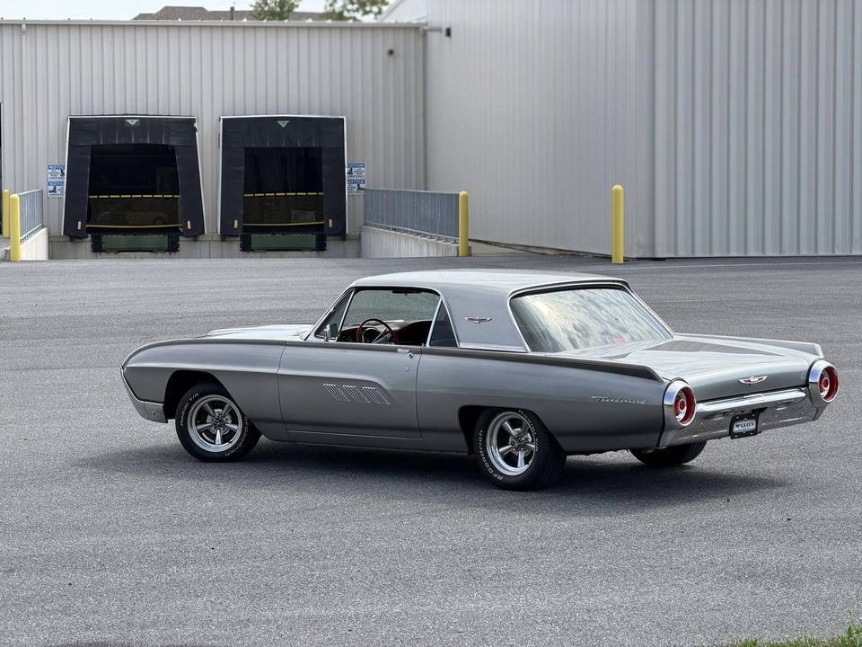 1963 Ford Thunderbird 3rd Gen - Image 27 of 31