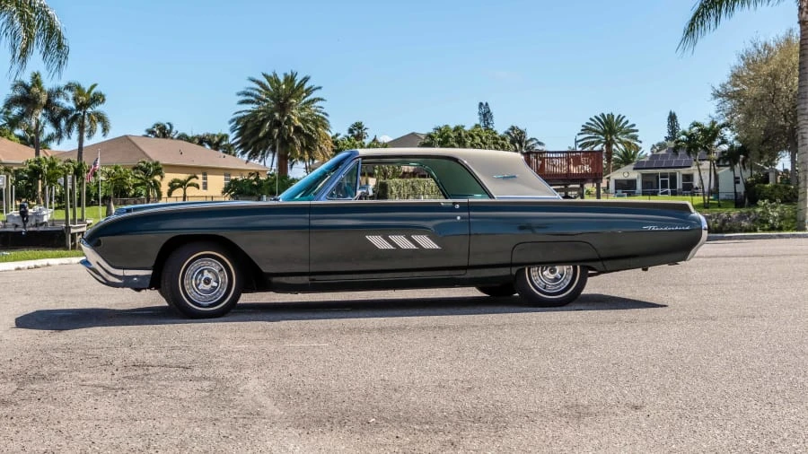1963 Ford Thunderbird 3rd Gen - Image 2 of 31