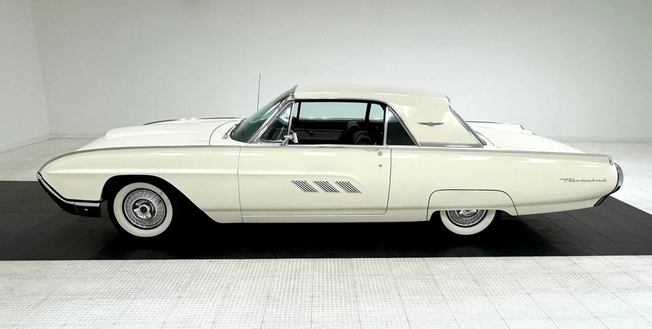 1963 Ford Thunderbird 3rd Gen - Image 2 of 12