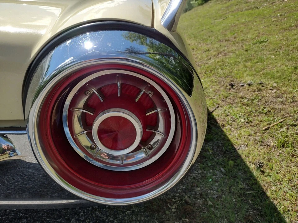 1963 Ford Thunderbird 3rd Gen - Image 13 of 31