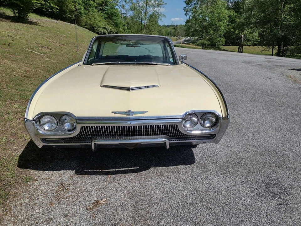 1963 Ford Thunderbird 3rd Gen - Image 2 of 31