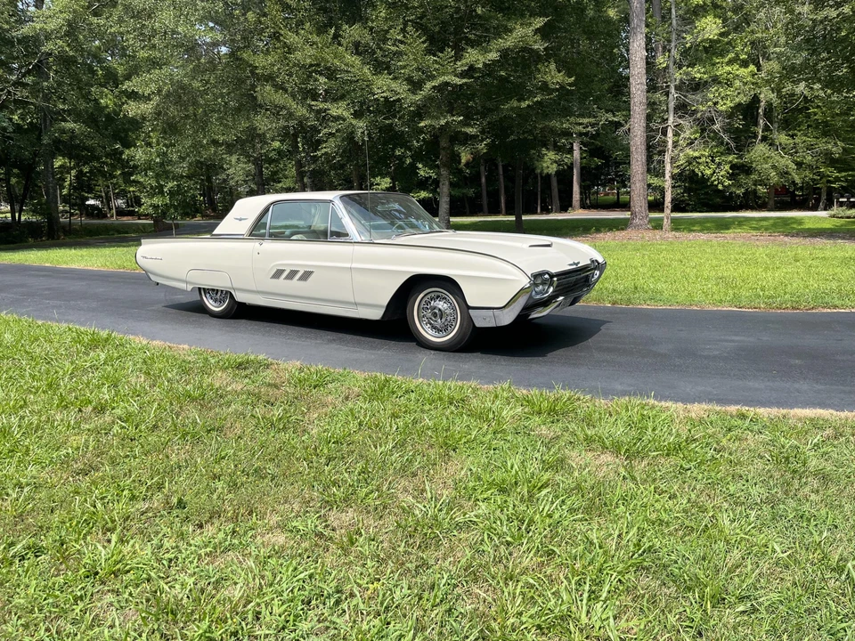 1963 Ford Thunderbird 3rd Gen - Image 14 of 31