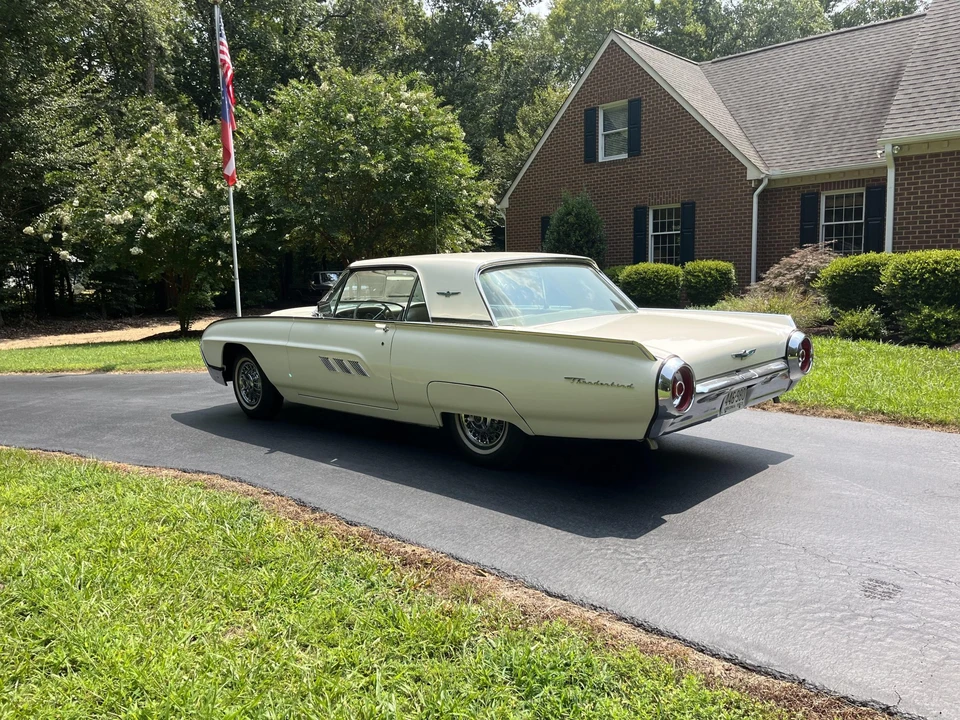 1963 Ford Thunderbird 3rd Gen - Image 7 of 31